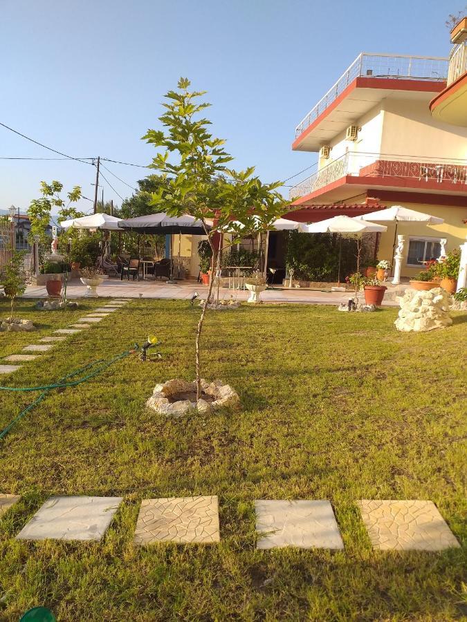 Pame Pantheos Hotel Kamena Vourla Bagian luar foto